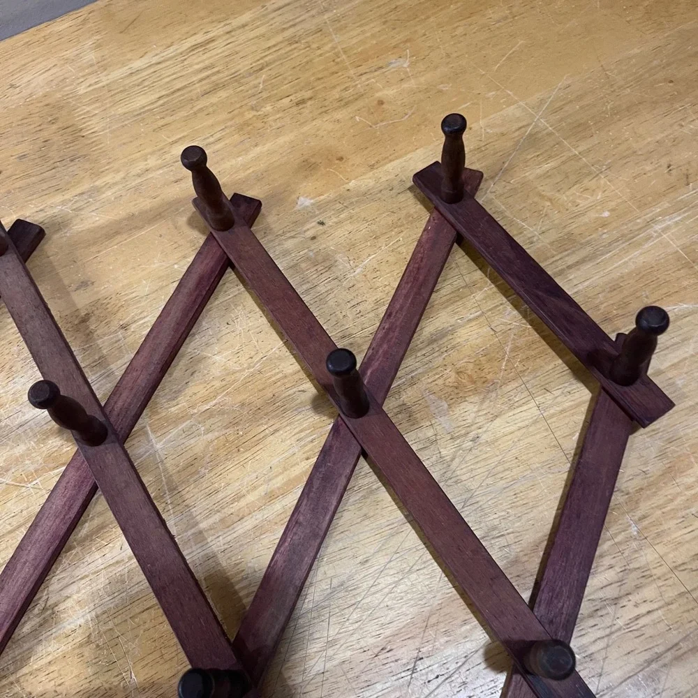 Vtg Dark Wood Accordion Wall Rack Expandable 10 Peg Hat Mug Hanger Hong Kong